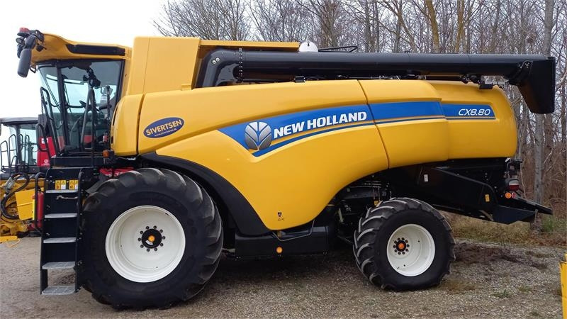 New Holland CX8.80 SLH med 25 fods Varifeed - Комбајн: слика 5 New Holland CX8.80 SLH med 25 fods Varifeed - Комбајн: слика 5