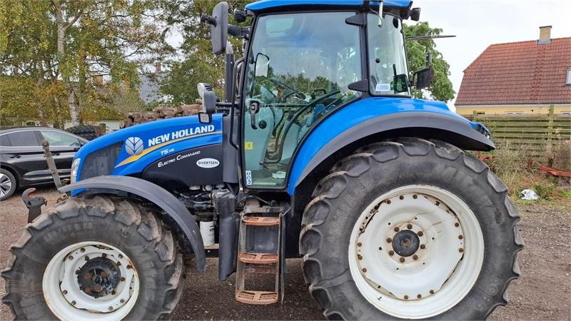 New Holland T5.115 EC - Трактор: слика 3 New Holland T5.115 EC - Трактор: слика 3