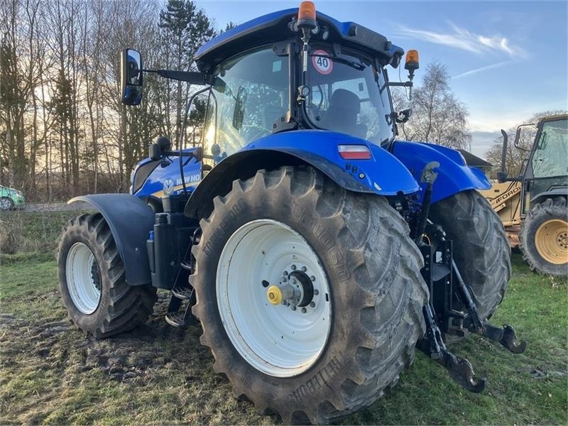 New Holland T7.270 AUTO COMMAND - Трактор: слика 4 New Holland T7.270 AUTO COMMAND - Трактор: слика 4