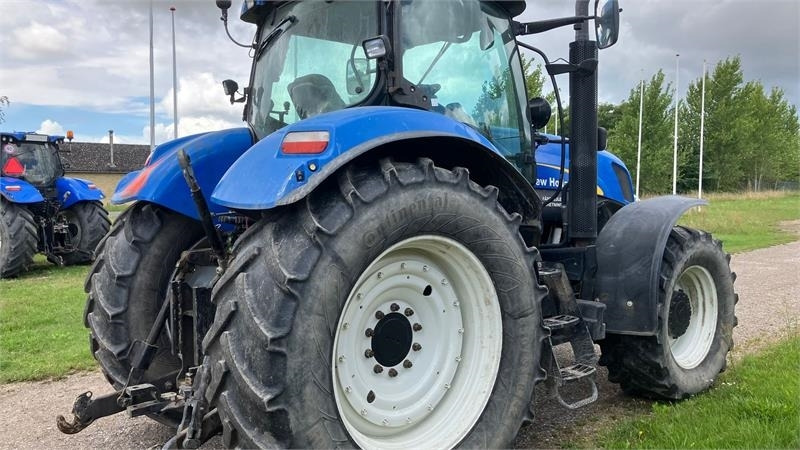 New Holland T7030 - Трактор: слика 5 New Holland T7030 - Трактор: слика 5