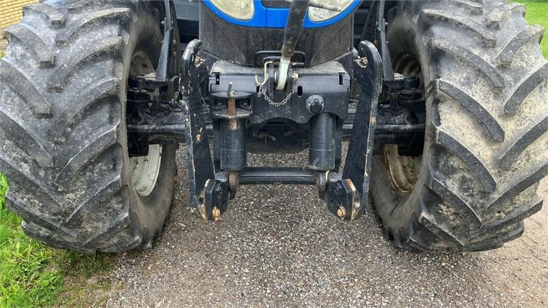New Holland T7030 - Трактор: слика 3 New Holland T7030 - Трактор: слика 3
