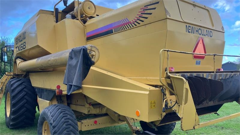 New Holland TX68 FSH - Комбајн: слика 2 New Holland TX68 FSH - Комбајн: слика 2