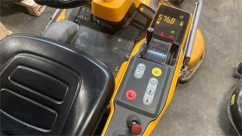 Stiga Park Pro 540IX 4WD 125 Combi Pro el. - Градинарска косилка: слика 5 Stiga Park Pro 540IX 4WD 125 Combi Pro el. - Градинарска косилка: слика 5