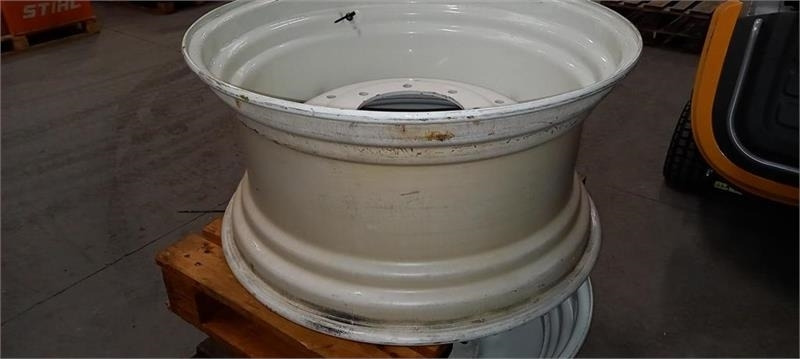 Titan Svejste fælge............ 15x30 - Гума за Земјоделска машина: слика 3 Titan Svejste fælge............ 15x30 - Гума за Земјоделска машина: слика 3