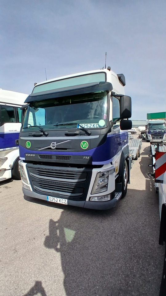 VOLVO FM 42 B3 500 - Камион со кабинска шасија: слика 2 VOLVO FM 42 B3 500 - Камион со кабинска шасија: слика 2