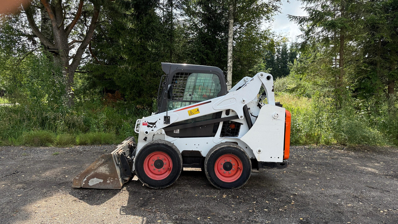 BOBCAT S530 - Компактен натоварувач: слика 2 BOBCAT S530 - Компактен натоварувач: слика 2