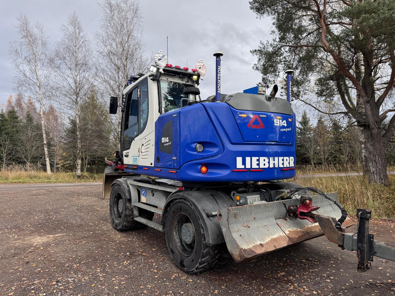 Liebherr A 914 Compact Litronic - Багер на тркала: слика 3 Liebherr A 914 Compact Litronic - Багер на тркала: слика 3