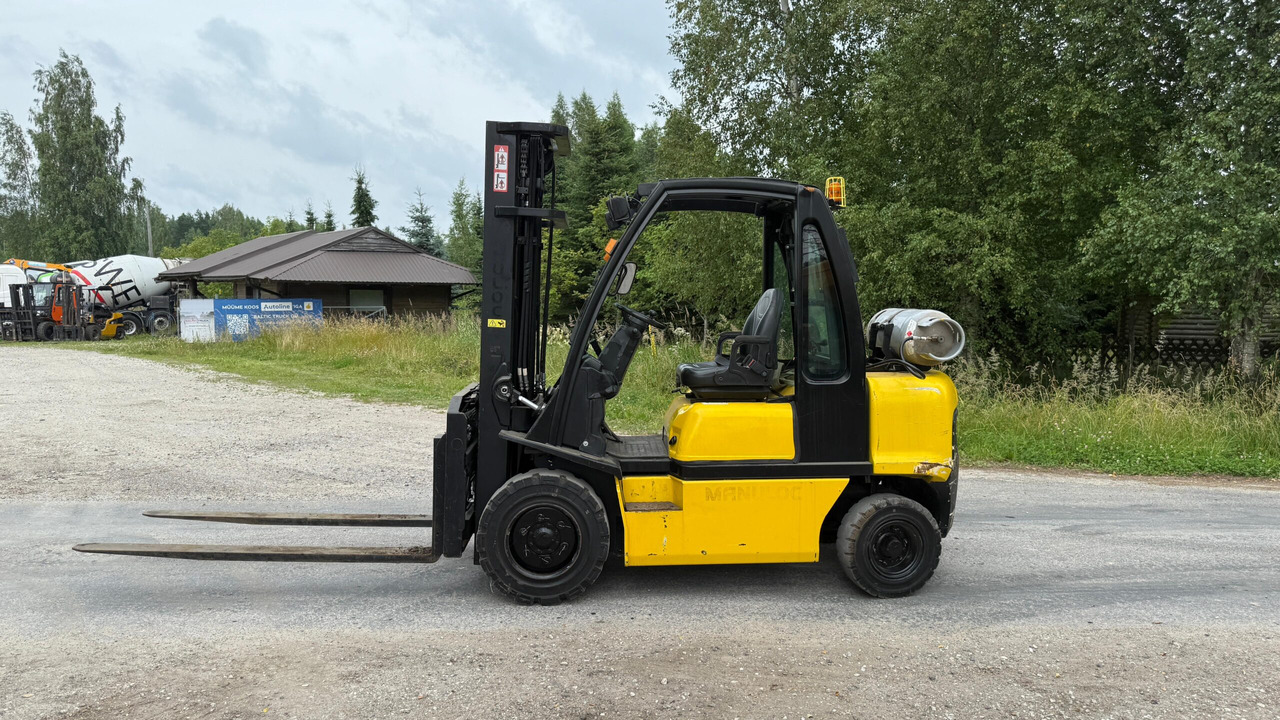 Nissan DX30 - Дизел вилушкар: слика 2 Nissan DX30 - Дизел вилушкар: слика 2