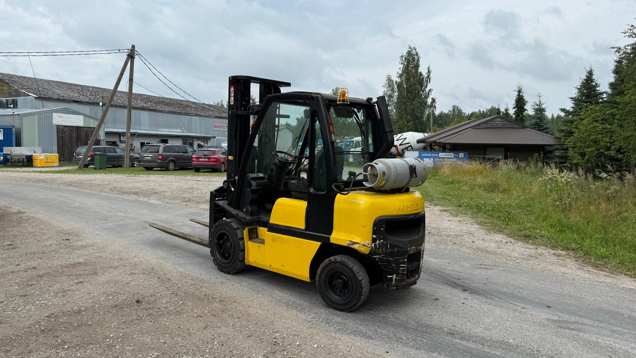 Nissan DX30 - Дизел вилушкар: слика 3 Nissan DX30 - Дизел вилушкар: слика 3