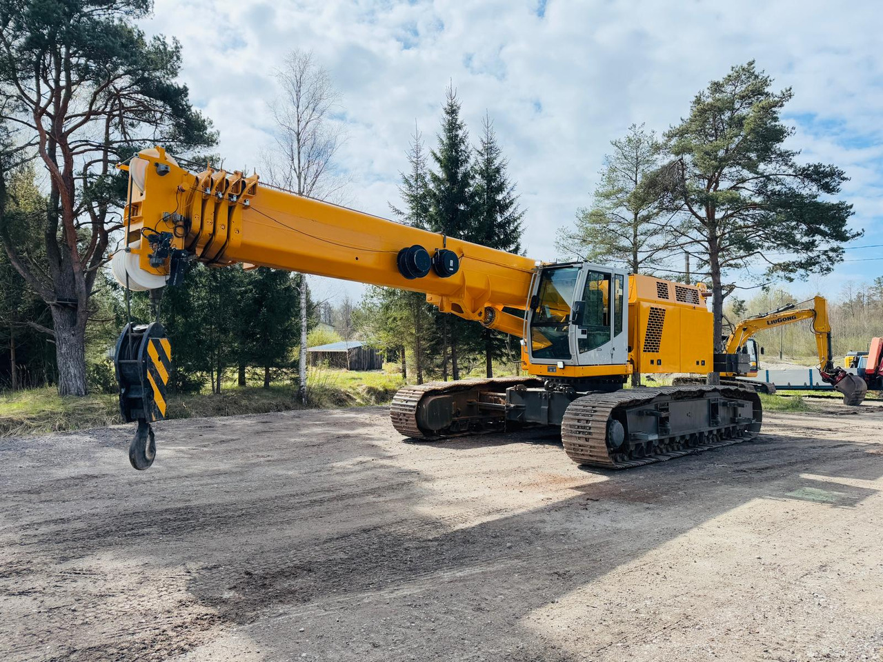 SENNEBOGEN 683HD - Кран со гасеници: слика 1 SENNEBOGEN 683HD - Кран со гасеници: слика 1
