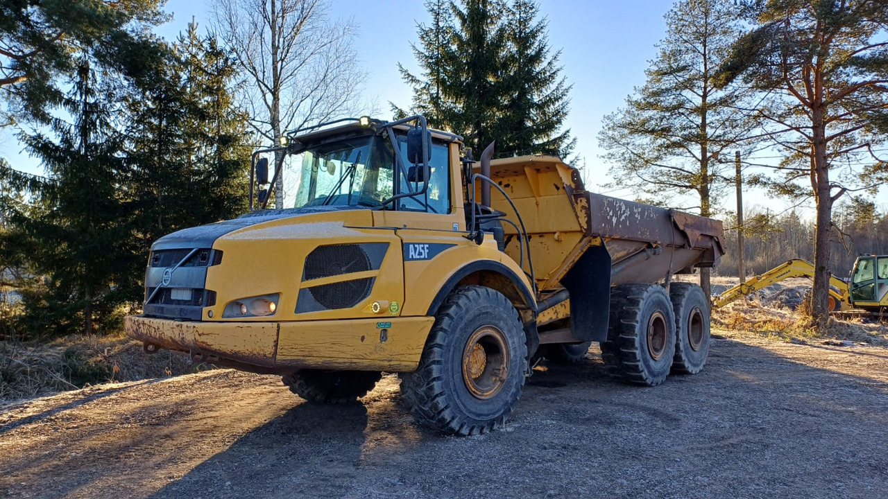 Volvo A25F - Зглобен истоварувач: слика 1 Volvo A25F - Зглобен истоварувач: слика 1