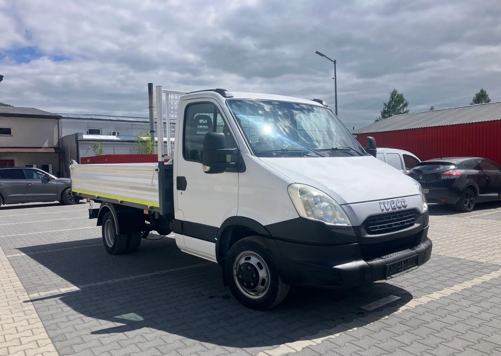 Iveco Iveco daily 35C13 wywrotka solidny kiper - Комби кипер: слика 4 Iveco Iveco daily 35C13 wywrotka solidny kiper - Комби кипер: слика 4
