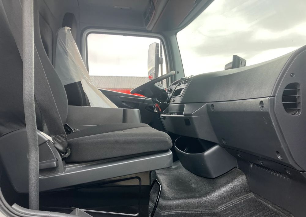 Mercedes-Benz ATEGO 1218 KURIERKA KONTENER 15 PALET - Камион сандучар: слика 5 Mercedes-Benz ATEGO 1218 KURIERKA KONTENER 15 PALET - Камион сандучар: слика 5