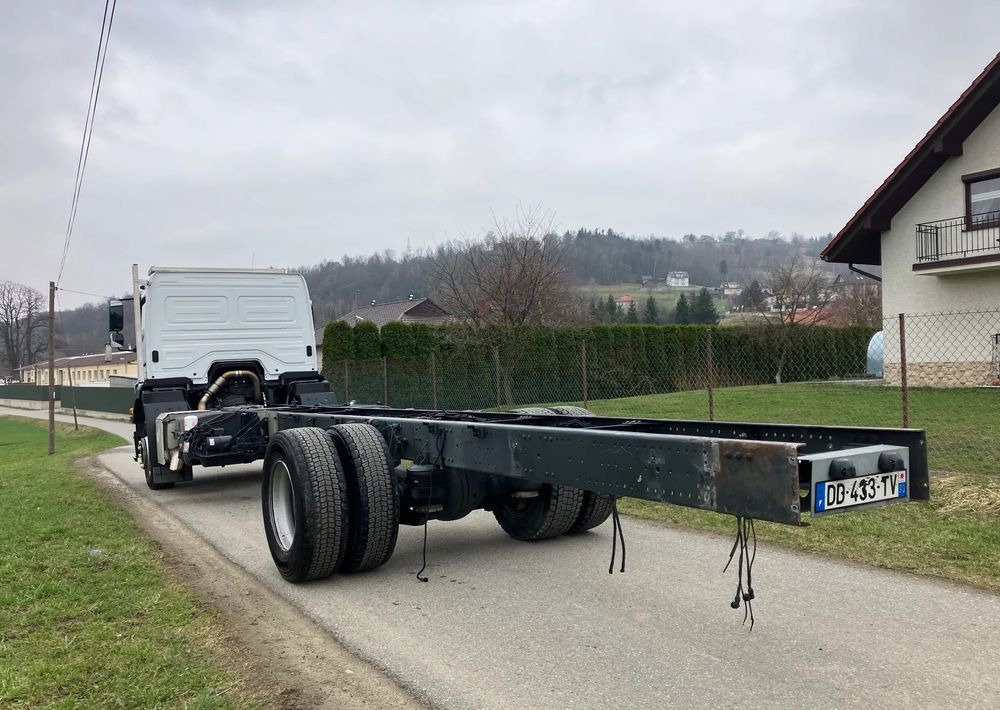 Mercedes-Benz Mercedes Axor 1829 Rama do zabudowy kiper beczka hakowiec laweta - Камион со кабинска шасија: слика 3 Mercedes-Benz Mercedes Axor 1829 Rama do zabudowy kiper beczka hakowiec laweta - Камион со кабинска шасија: слика 3