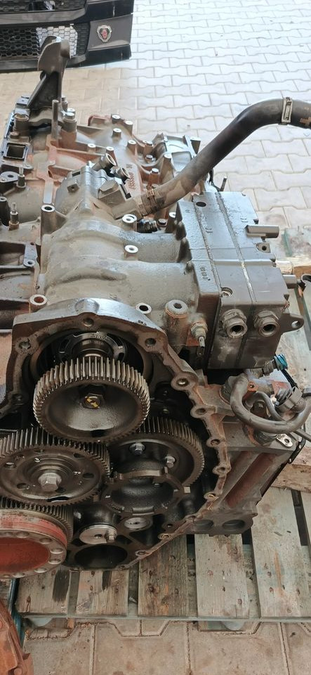 DAF XF 106 EURO 6 MX13 KOMPRESORA SPRĘŻARKA POWIETRZA 2042155 - Компресор на воздушна кочница за Камион: слика 2 DAF XF 106 EURO 6 MX13 KOMPRESORA SPRĘŻARKA POWIETRZA 2042155 - Компресор на воздушна кочница за Камион: слика 2
