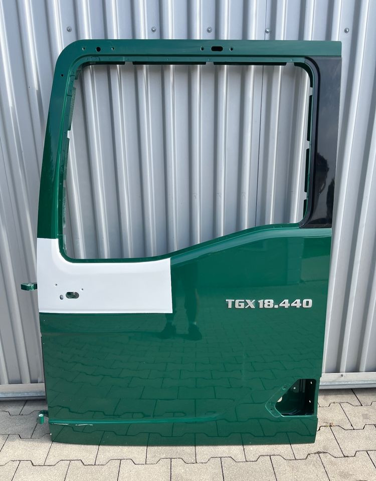 Drzwi lewe MAN TGX TG3 drzwi kierowcy nowy model - Врата и делови за Камион: слика 1 Drzwi lewe MAN TGX TG3 drzwi kierowcy nowy model - Врата и делови за Камион: слика 1