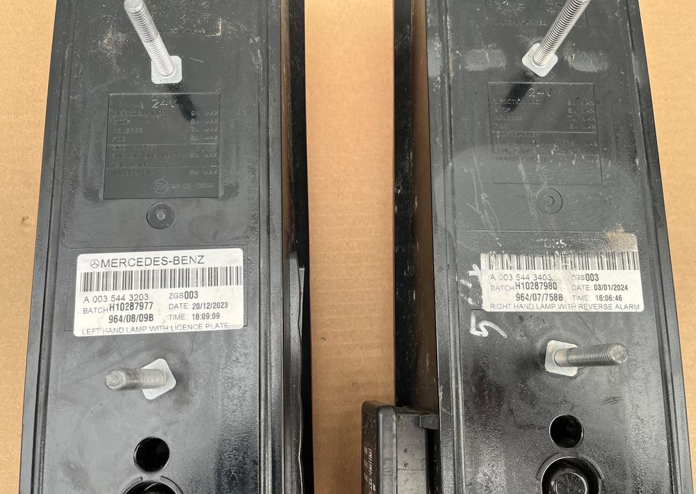 Lampa tylna LED Mercedes Actros MP5 MP 5 jak NOWA - Светло/ Осветлување за Камион: слика 3 Lampa tylna LED Mercedes Actros MP5 MP 5 jak NOWA - Светло/ Осветлување за Камион: слика 3