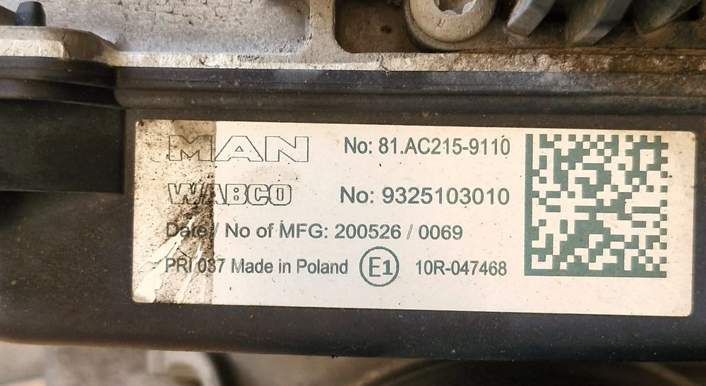 MAN TG3 TGX APS OSUSZACZ POWIETRZA 81.AC216-9110 - Компресор на воздушна кочница за Камион: слика 2 MAN TG3 TGX APS OSUSZACZ POWIETRZA 81.AC216-9110 - Компресор на воздушна кочница за Камион: слика 2