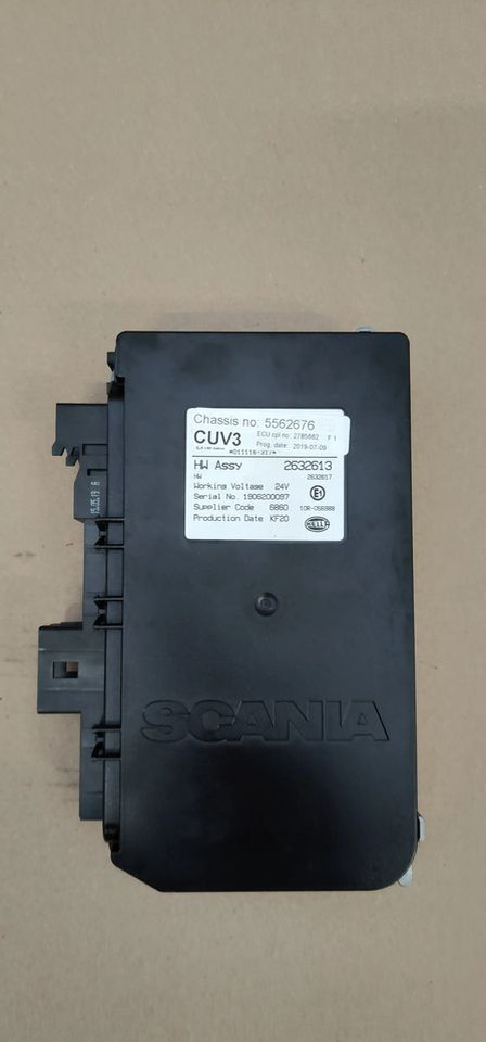 SCANIA R S STEROWNIK ŚWIATEŁ KOMPUTER CUV3 2632613 - Единица за контрола за Камион: слика 2 SCANIA R S STEROWNIK ŚWIATEŁ KOMPUTER CUV3 2632613 - Единица за контрола за Камион: слика 2