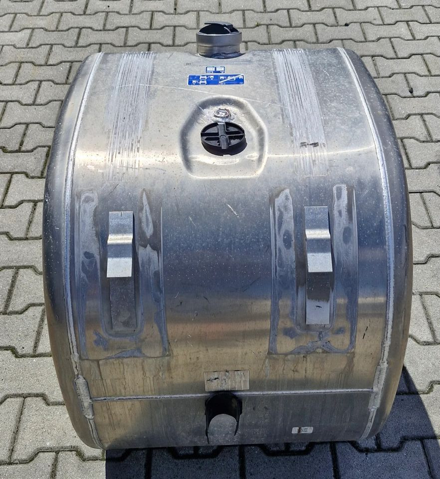 SCANIA R S ZBIORNIK PALIWA 200L NOWY - Систем за гориво: слика 2 SCANIA R S ZBIORNIK PALIWA 200L NOWY - Систем за гориво: слика 2