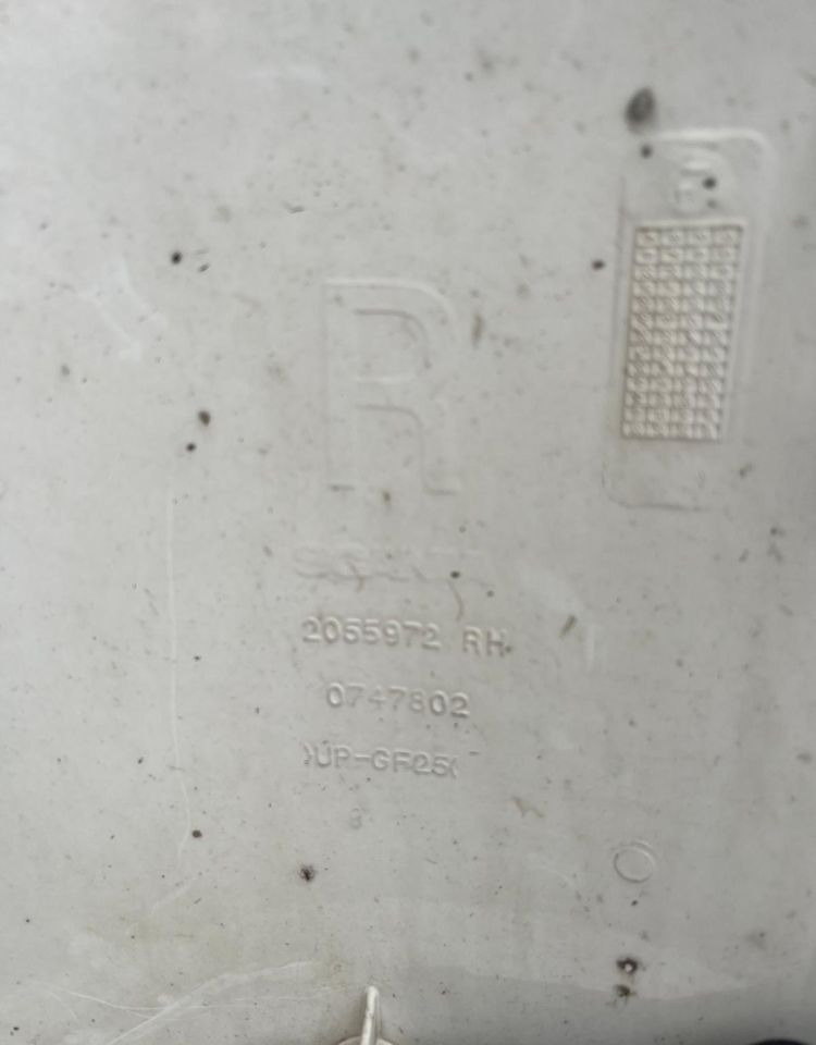 SCANIA R STREAMLINE POLIK OWIEWKA PRAWA 2055972 - Каросерија и екстериер: слика 3 SCANIA R STREAMLINE POLIK OWIEWKA PRAWA 2055972 - Каросерија и екстериер: слика 3