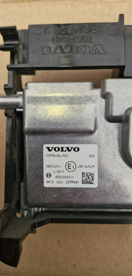 VOLVO FH5 FM5 KAMERA RADAR 23998406.P03 - Кабина и ентериер: слика 2 VOLVO FH5 FM5 KAMERA RADAR 23998406.P03 - Кабина и ентериер: слика 2