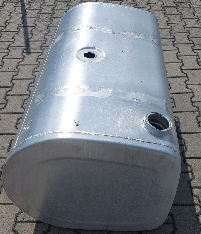 ZBIORNIK PALIWA VOLVO RENAULT 110CM - Резервоар за гориво за Камион: слика 3 ZBIORNIK PALIWA VOLVO RENAULT 110CM - Резервоар за гориво за Камион: слика 3
