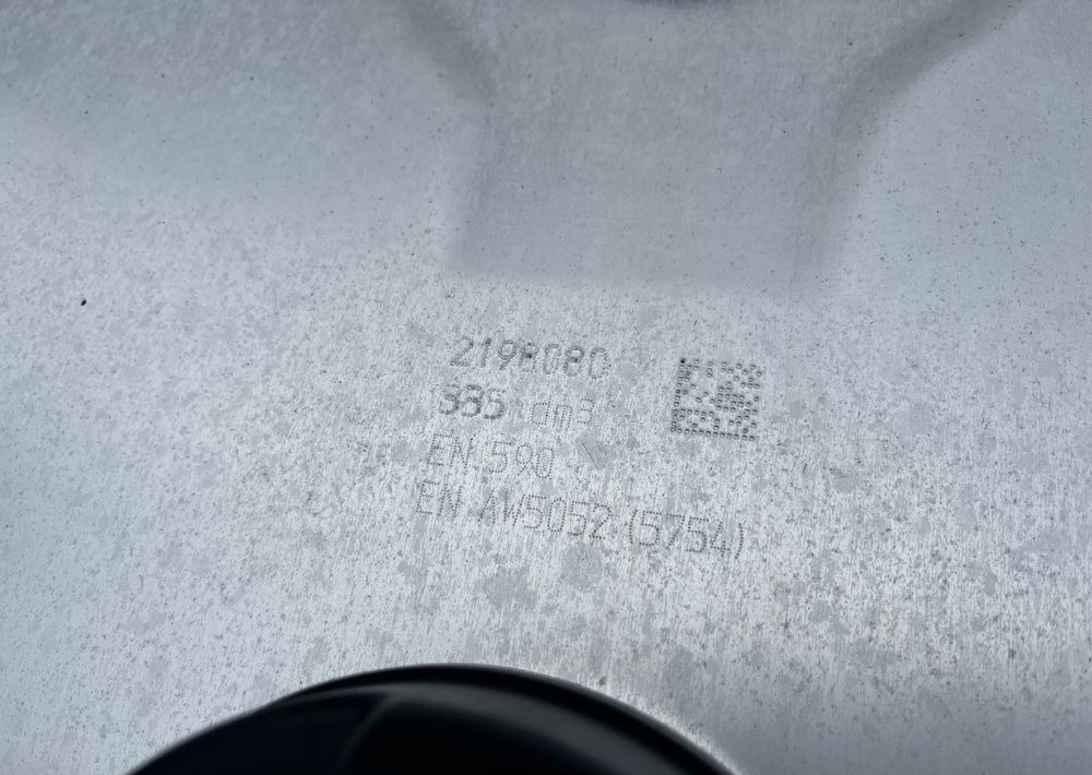 Zbiornik paliwa DAF XF XG CF 335 litrów bak - Систем за гориво за Камион: слика 4 Zbiornik paliwa DAF XF XG CF 335 litrów bak - Систем за гориво за Камион: слика 4