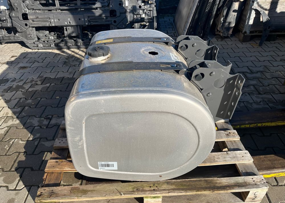 Zbiornik paliwa Volvo FH FM Renault 255 L low deck megi bak - Систем за гориво за Камион: слика 2 Zbiornik paliwa Volvo FH FM Renault 255 L low deck megi bak - Систем за гориво за Камион: слика 2