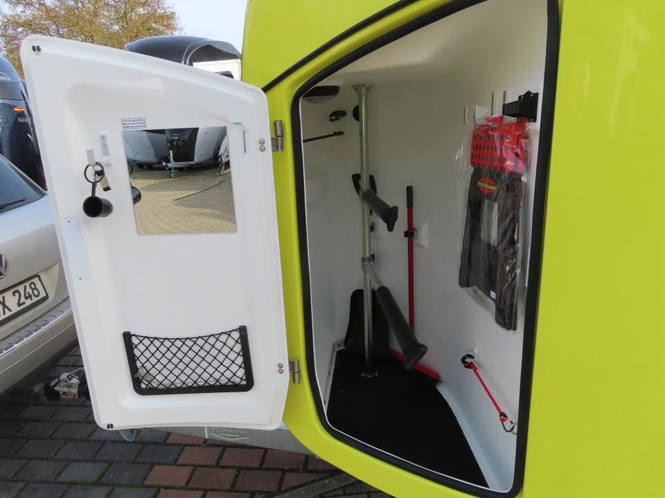 Böckmann Pferdeanhänger Comfort Flügeltür Sattelkammer 100km/h - Приколка за коњи: слика 5 Böckmann Pferdeanhänger Comfort Flügeltür Sattelkammer 100km/h - Приколка за коњи: слика 5