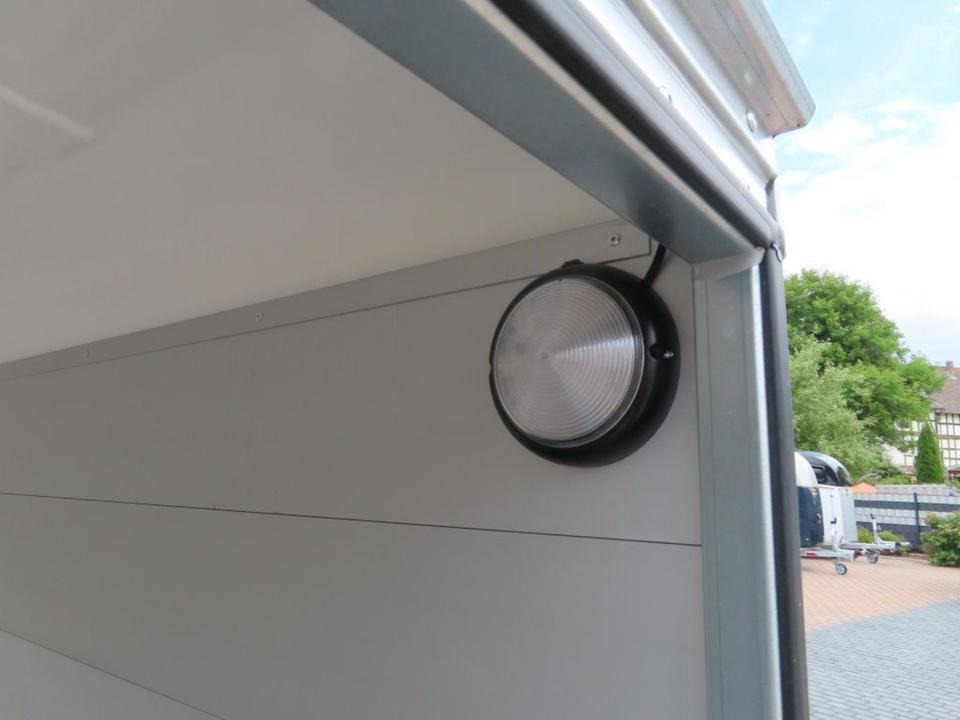 Kofferanhänger Motorradanhänger Mietanhänger Umzug Leihanhänger - Приколка за мотоцикл: слика 4 Kofferanhänger Motorradanhänger Mietanhänger Umzug Leihanhänger - Приколка за мотоцикл: слика 4