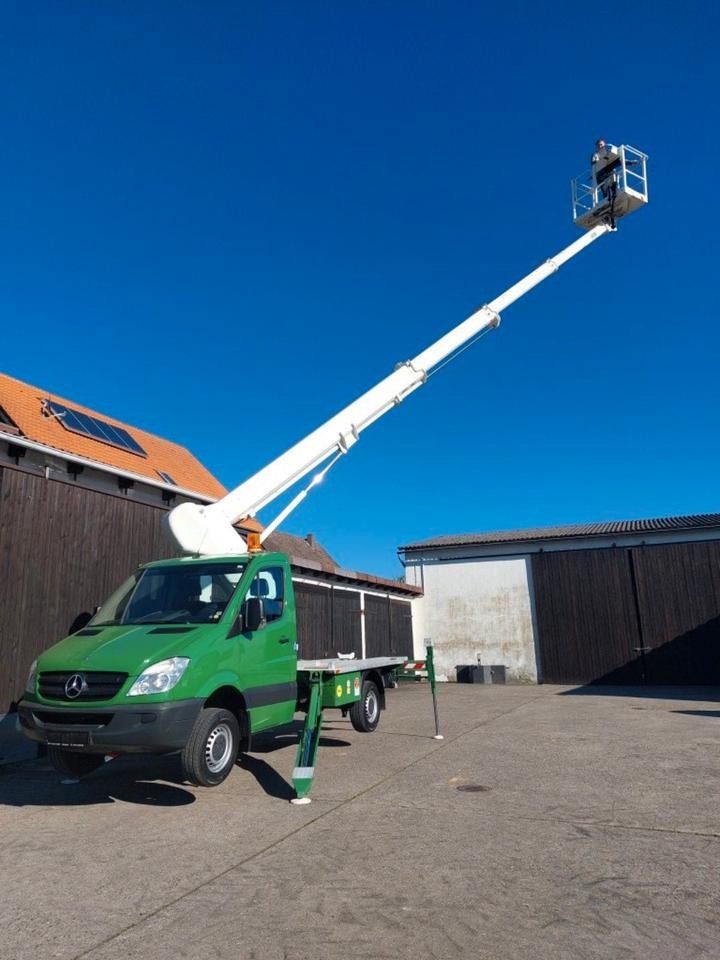 Mercedes Wumag Arbeitsbühne Hubsteiger Hebebühne 3,5t 22m - Камион со подигачка кошница: слика 2 Mercedes Wumag Arbeitsbühne Hubsteiger Hebebühne 3,5t 22m - Камион со подигачка кошница: слика 2