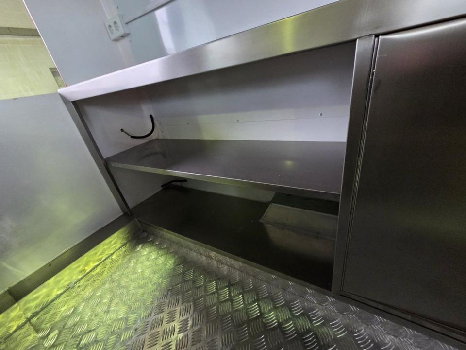 Приколка за продажба на добра PKW-Anhänger Food-Trailer Verkaufsanhänger Imbiss Abzugshaube: слика 14