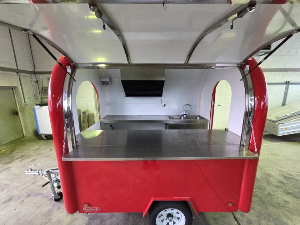 PKW-Anhänger Food-Trailer Verkaufsanhänger Imbiss Abzugshaube - Приколка за продажба на добра: слика 2 PKW-Anhänger Food-Trailer Verkaufsanhänger Imbiss Abzugshaube - Приколка за продажба на добра: слика 2