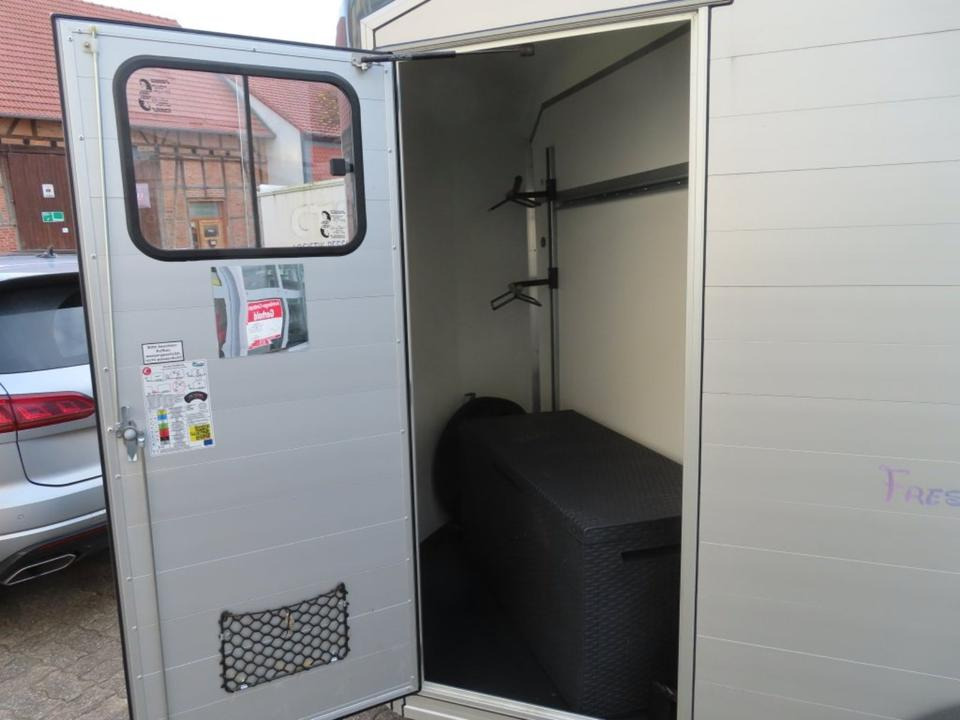 Pferdeanhänger Cheval Liberte MAXI 2 Sattelraum 100 km/h Kamera - Приколка за коњи: слика 5 Pferdeanhänger Cheval Liberte MAXI 2 Sattelraum 100 km/h Kamera - Приколка за коњи: слика 5