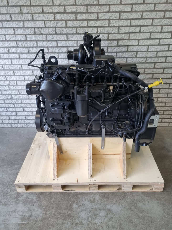 Cummins B6.7 stage 5 CM2350 CPL4834 - Мотор за Справувач со отпад/ Индустрија: слика 1 Cummins B6.7 stage 5 CM2350 CPL4834 - Мотор за Справувач со отпад/ Индустрија: слика 1