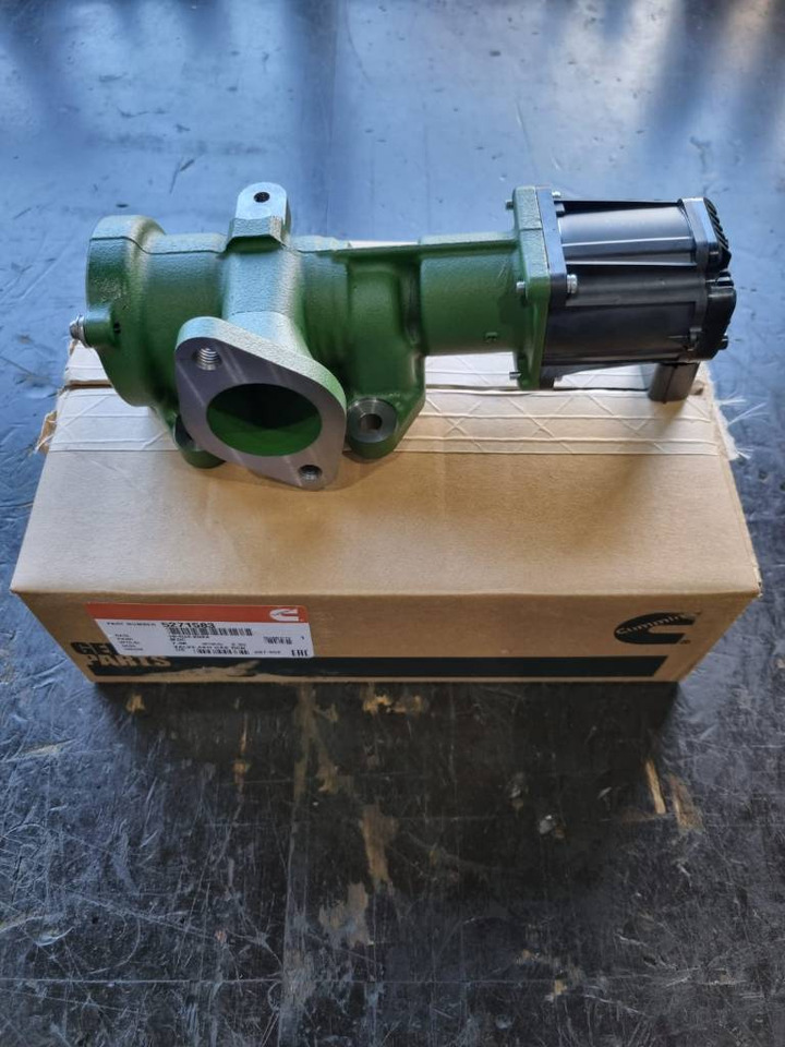 Cummins QSB 4.5 B4.5 QSB 6.7 B6.7 QSL9 L9 X12 X15 engine parts - Мотор и делови за Багер: слика 3 Cummins QSB 4.5 B4.5 QSB 6.7 B6.7 QSL9 L9 X12 X15 engine parts - Мотор и делови за Багер: слика 3