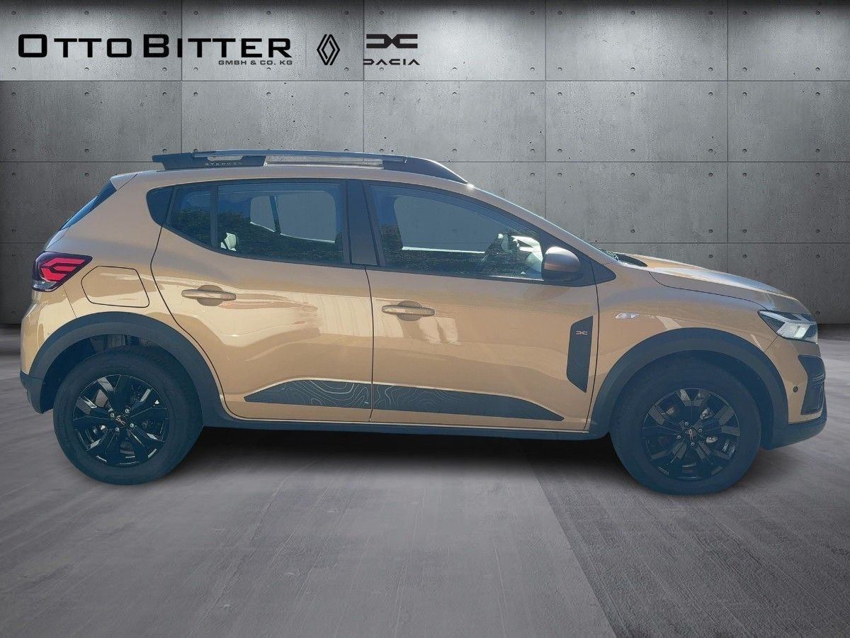 Dacia Sandero Stepway Extreme TCe110 CITY-PAKET/NAVI - Седан: слика 5 Dacia Sandero Stepway Extreme TCe110 CITY-PAKET/NAVI - Седан: слика 5