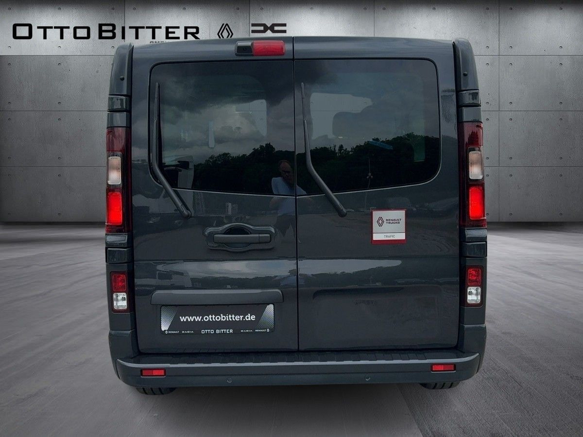Renault Trafic Grand RED EDITION L2H1 dCi150 EDC 9-SITZE - Патничко комбе: слика 3 Renault Trafic Grand RED EDITION L2H1 dCi150 EDC 9-SITZE - Патничко комбе: слика 3