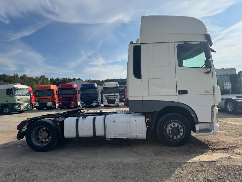 DAF XF 460 Super Space Cab (PERFECT CONDITION / PARFAIT ETAT) - Камион влекач: слика 4 DAF XF 460 Super Space Cab (PERFECT CONDITION / PARFAIT ETAT) - Камион влекач: слика 4