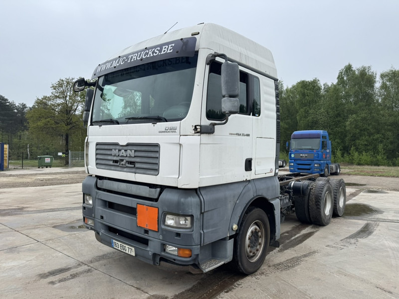 MAN TGA 33.480 (MANUAL GEARBOX / BOITE MANUELLE / 6X4 / CAMION FRANCAIS EN BON ETAT !) - Камион со кабинска шасија: слика 1 MAN TGA 33.480 (MANUAL GEARBOX / BOITE MANUELLE / 6X4 / CAMION FRANCAIS EN BON ETAT !) - Камион со кабинска шасија: слика 1