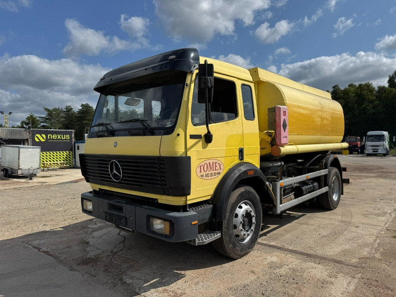 Mercedes-Benz SK 1726 (13.000L / 2 COMPARTIMENTS / GRAND PONT / LAMES / V8) - Камион цистерна: слика 1 Mercedes-Benz SK 1726 (13.000L / 2 COMPARTIMENTS / GRAND PONT / LAMES / V8) - Камион цистерна: слика 1
