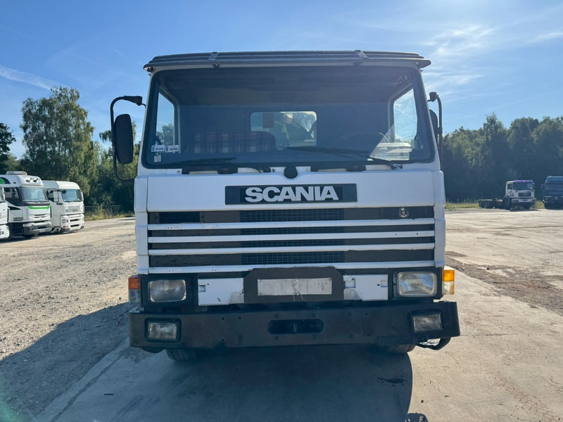 Scania 93 - 280 (14.000L / MANUAL PUMP & GEARBOX / 6X2) - Вакуумски камион: слика 2 Scania 93 - 280 (14.000L / MANUAL PUMP & GEARBOX / 6X2) - Вакуумски камион: слика 2