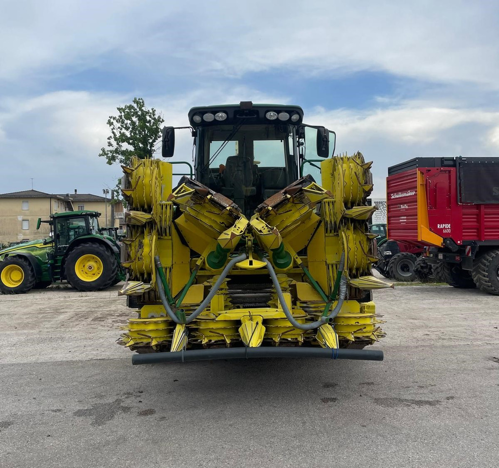 JOHN DEERE TRINCIA 7950 - Комбајн за сточна храна: слика 4 JOHN DEERE TRINCIA 7950 - Комбајн за сточна храна: слика 4