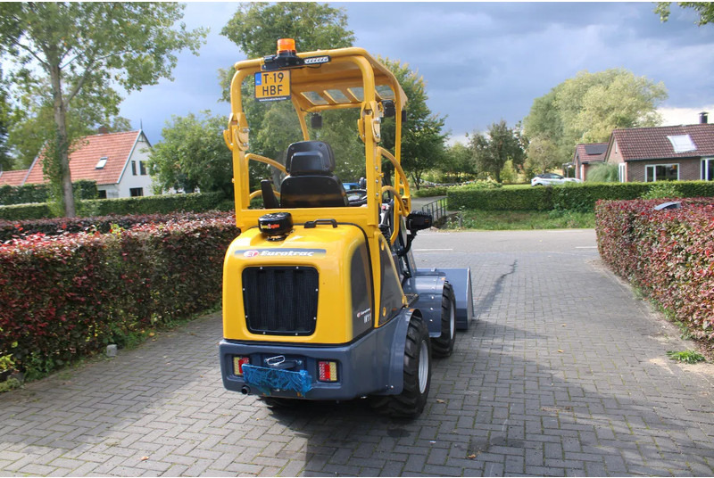 Eurotrac w11 M OOK W12S OP VOORRAAD - Компактен натоварувач со гасеници: слика 4 Eurotrac w11 M OOK W12S OP VOORRAAD - Компактен натоварувач со гасеници: слика 4
