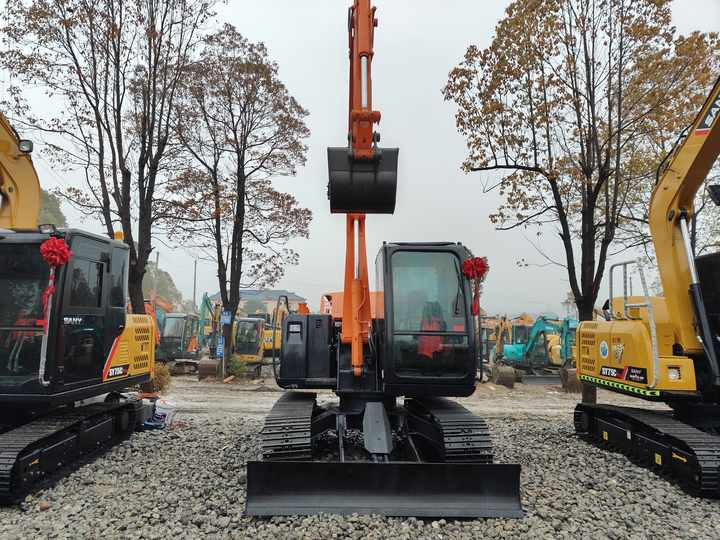 90% New HITACHI ZX70 Used Excavator Mining Construction Excavators, Strong Power, Low Price, and Very Good Quality - Багер: слика 2 90% New HITACHI ZX70 Used Excavator Mining Construction Excavators, Strong Power, Low Price, and Very Good Quality - Багер: слика 2