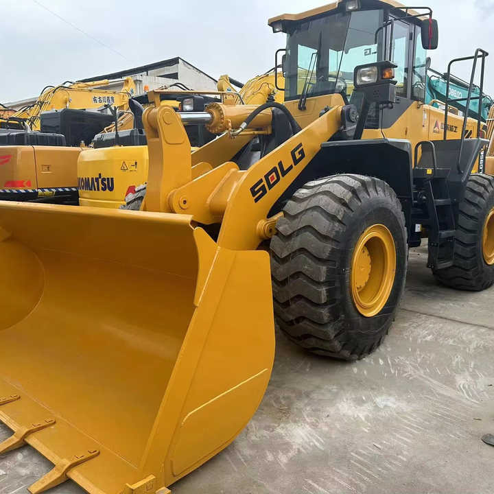 China Famous Brand SDLG Used SDLG 958L Wheel Loader Running Working Condition Low Price for Sale - Натоварувач на тркала: слика 1 China Famous Brand SDLG Used SDLG 958L Wheel Loader Running Working Condition Low Price for Sale - Натоварувач на тркала: слика 1