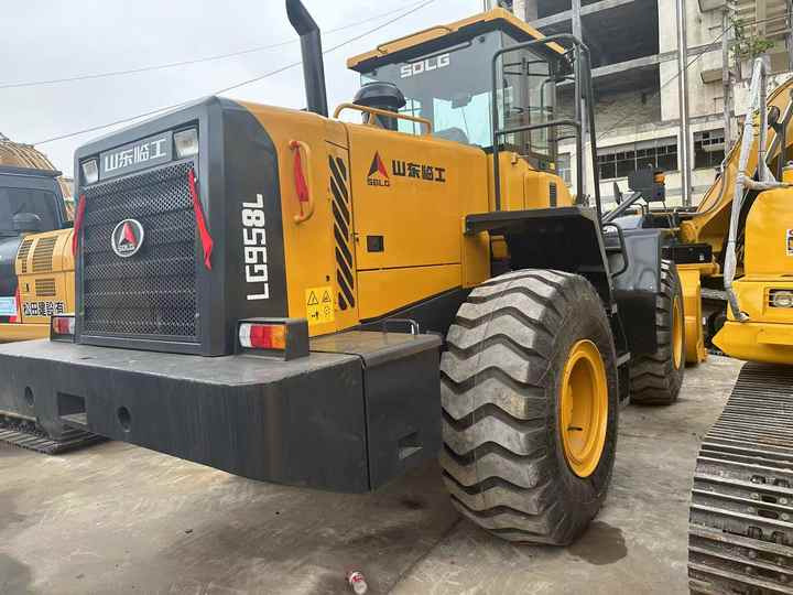 China Famous Brand SDLG Used SDLG 958L Wheel Loader Running Working Condition Low Price for Sale - Натоварувач на тркала: слика 5 China Famous Brand SDLG Used SDLG 958L Wheel Loader Running Working Condition Low Price for Sale - Натоварувач на тркала: слика 5