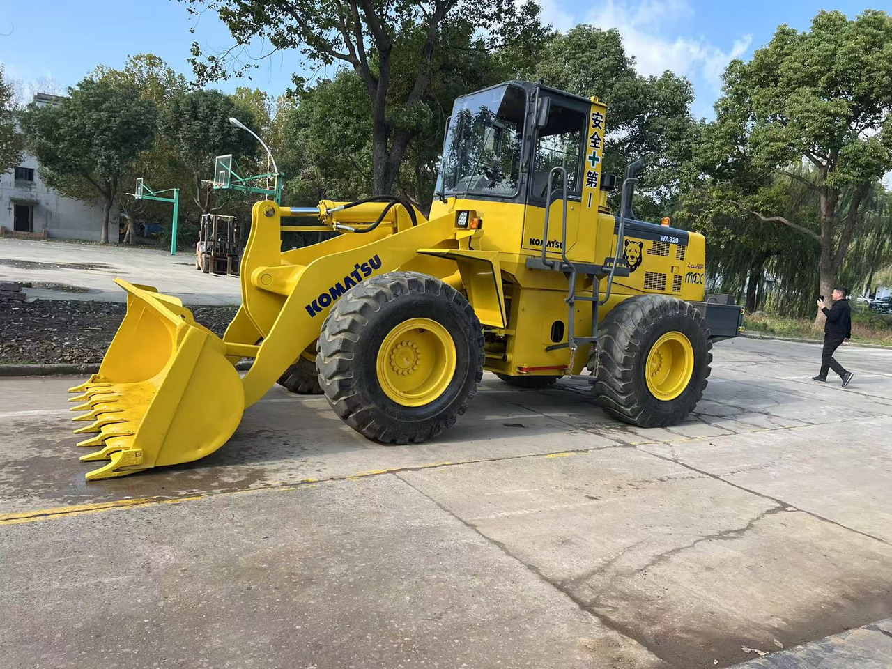 Натоварувач на тркала Komatsu wa320 [ Copy ] [ Copy ]: слика 6