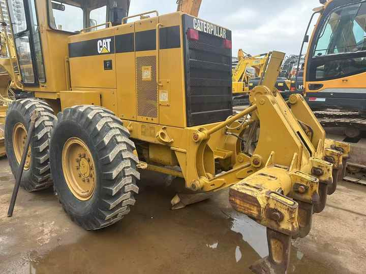 Low-price second-hand Cat Grader 140H with outstanding performance Carterpillarused 140H grader for sale - Порамнувач: слика 2 Low-price second-hand Cat Grader 140H with outstanding performance Carterpillarused 140H grader for sale - Порамнувач: слика 2